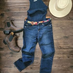 Gap “Girlfriend” Selvedge Denim Stretch Skinny Jean